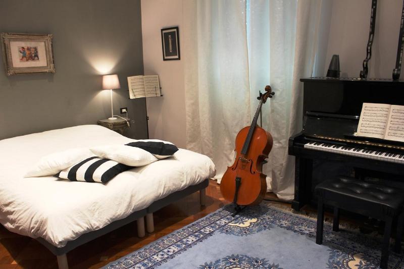 Bb Tube Bed & Breakfast Genoa Bagian luar foto