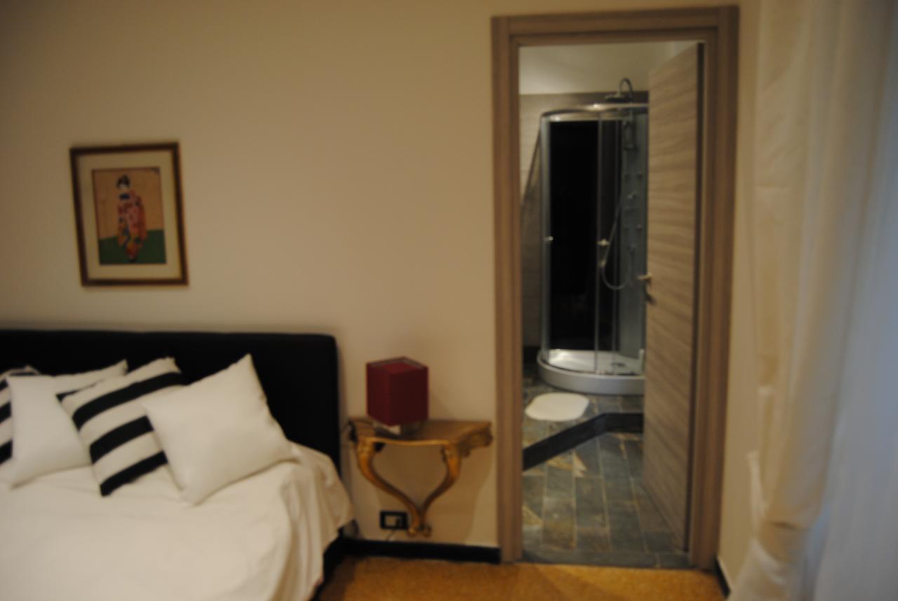 Bb Tube Bed & Breakfast Genoa Bagian luar foto