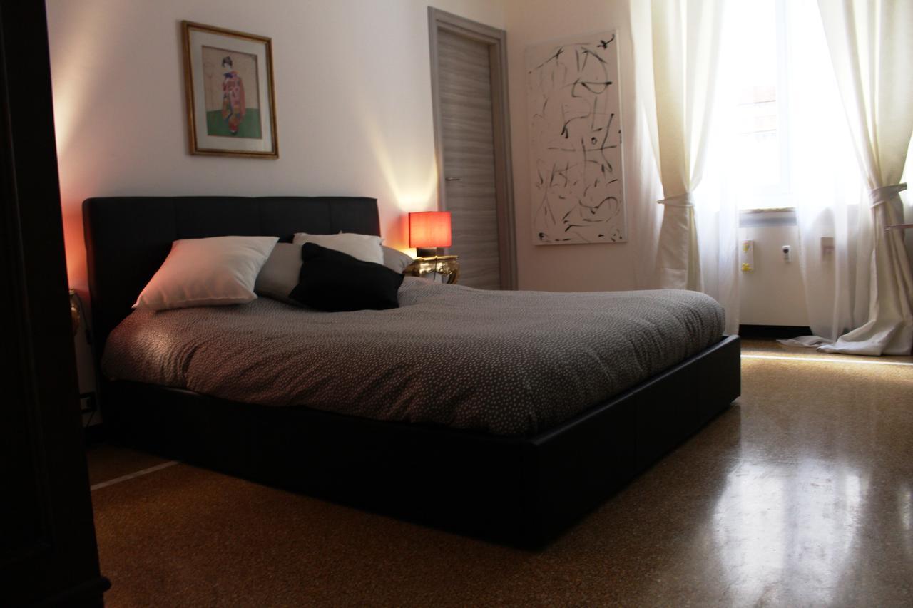 Bb Tube Bed & Breakfast Genoa Bagian luar foto