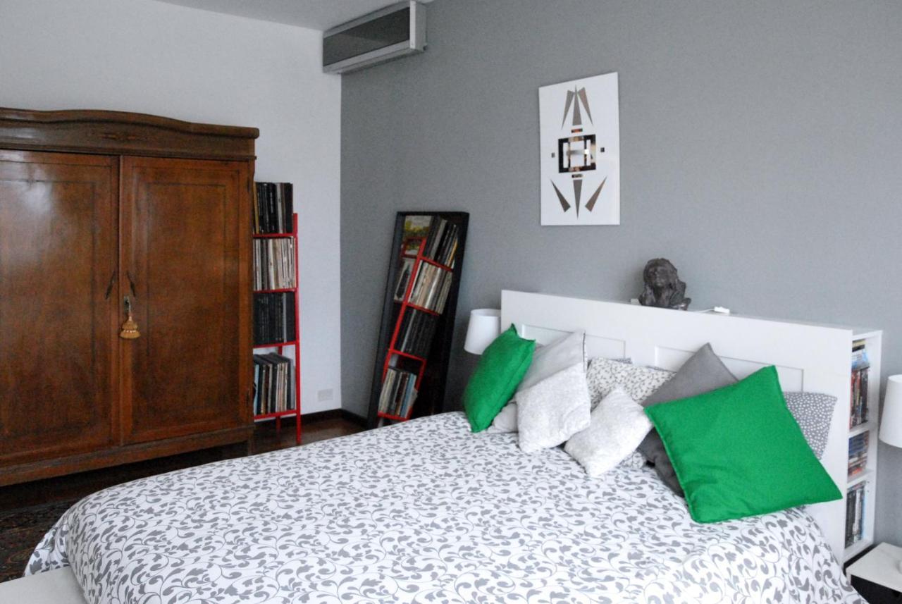 Bb Tube Bed & Breakfast Genoa Bagian luar foto